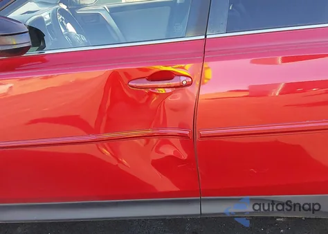 2015 Toyota Rav4 Le z USA, uszkodzony, nr VIN JTMZFREV4FD061576